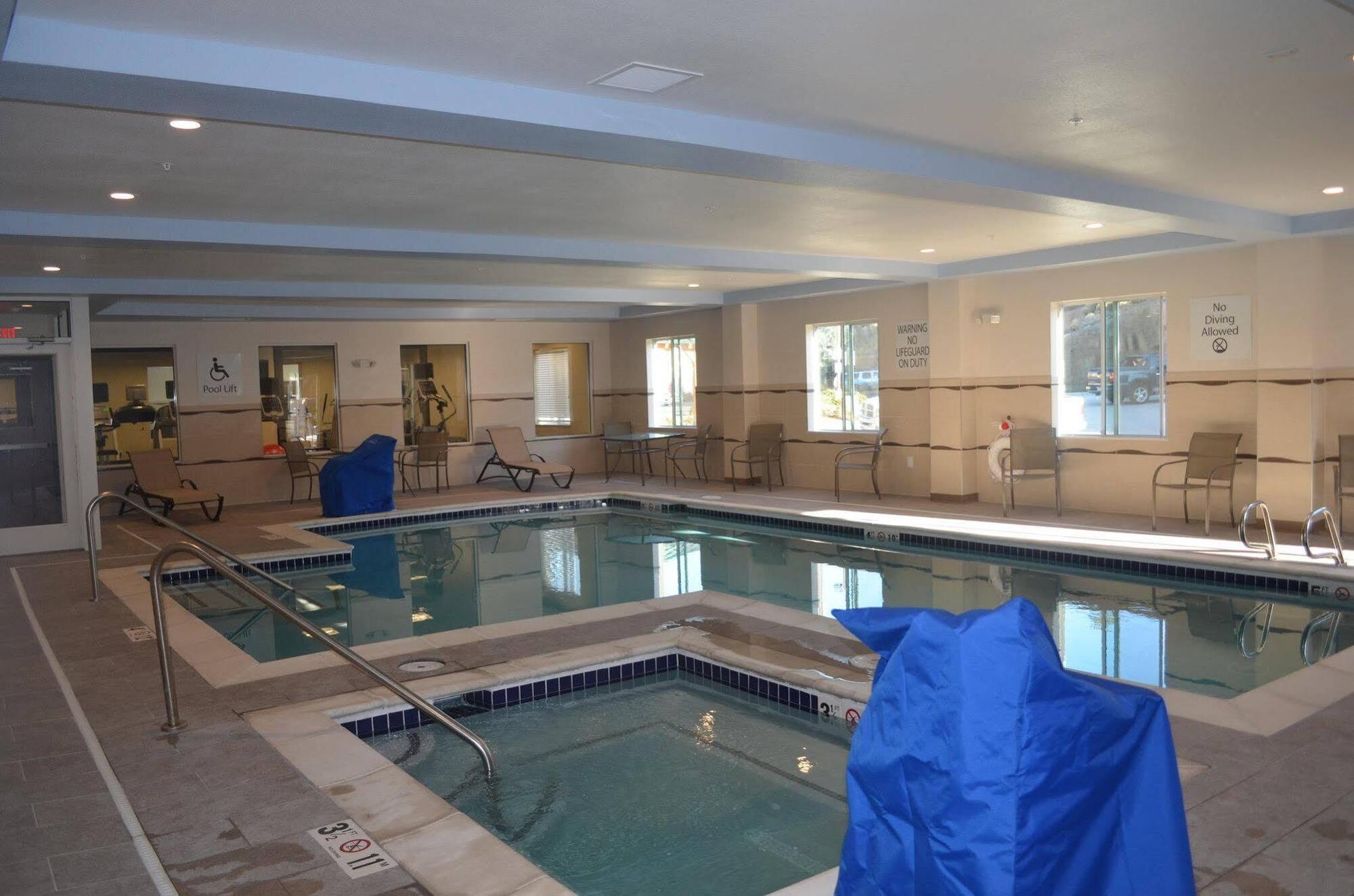 Holiday Inn Express & Suites Golden By Ihg מראה חיצוני תמונה